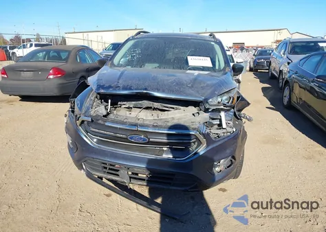 2018 Ford Escape Se из США, поврежденный, VIN 1FMCU9GD2JUC69458